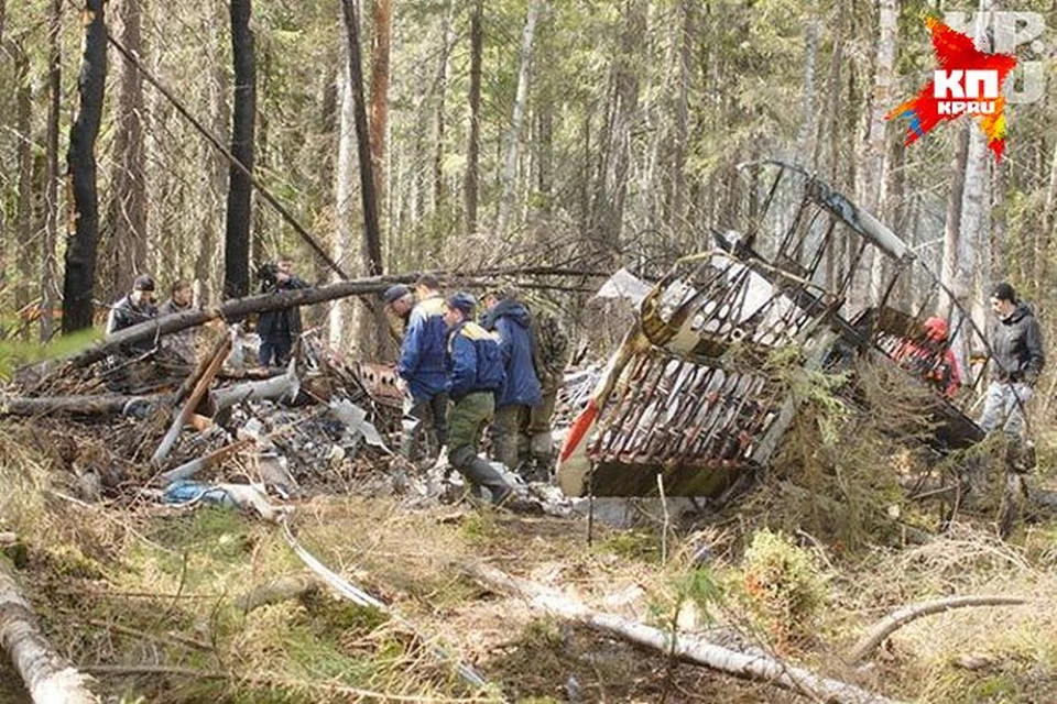 Ан-2 пропал 11 июня 2012 года. Его искали по всей Свердловской области, а нашли спустя год неподалеку от взлетно-посадочной полосы.