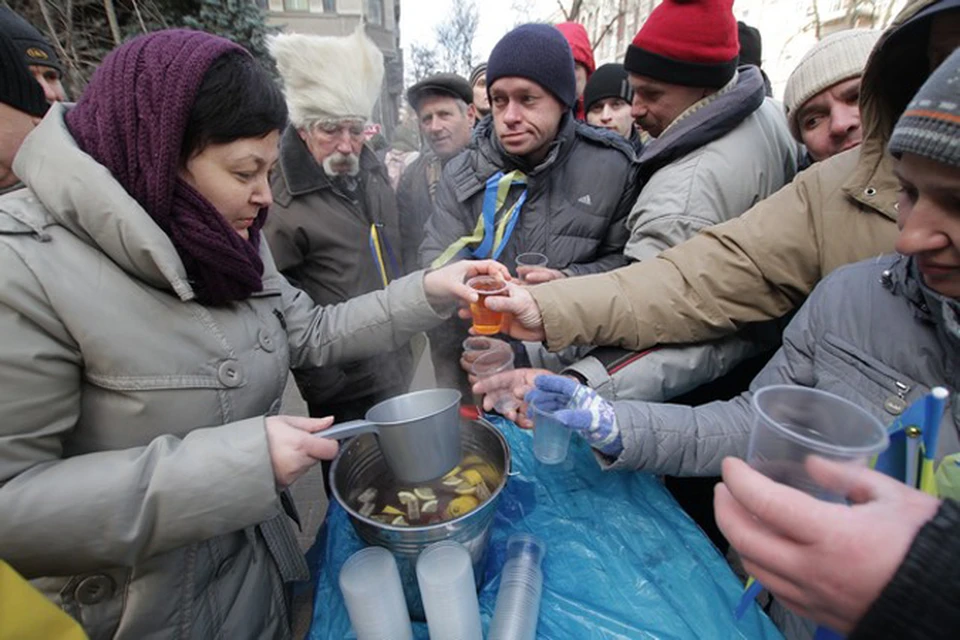 Евромайдан-2013. Горячие выступления и горячий чай