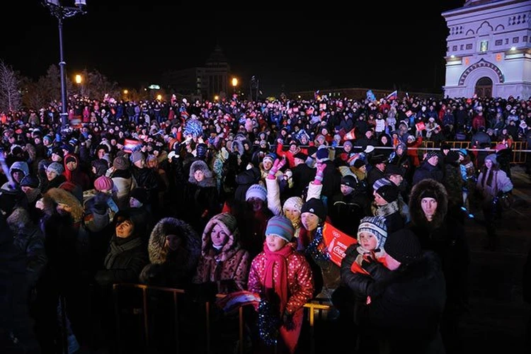 Итоги эстафеты олимпийского огня в Омске: Одни жители радовались как дети, другие ругались из-за перекрытия улиц