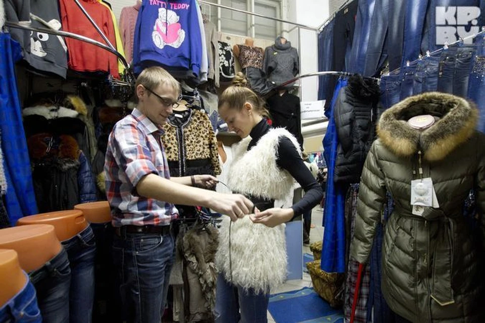 Настоящий продавец не только о составе продуктов расскажет, но и выбрать нужные поможет.