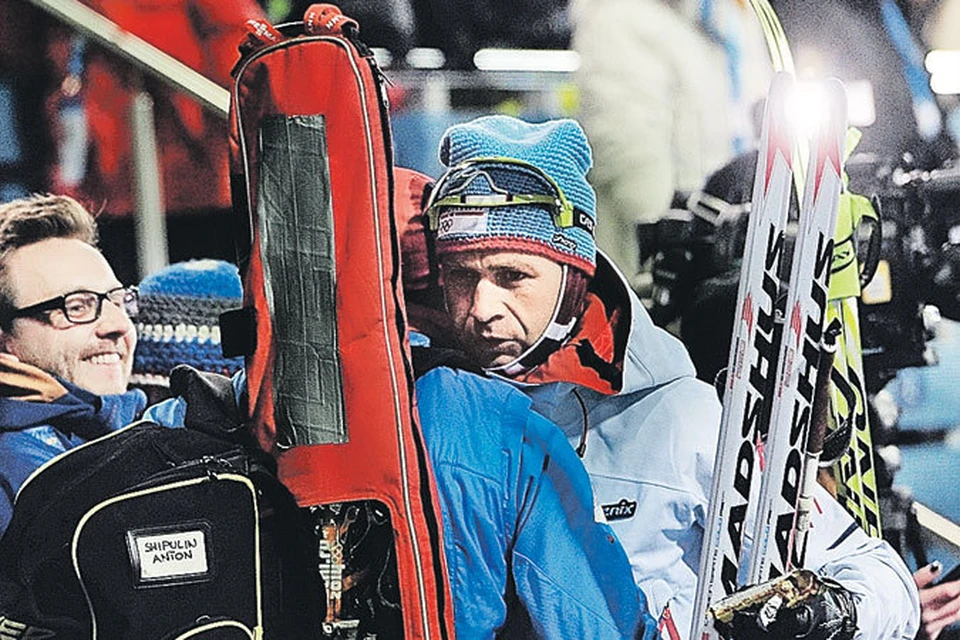 Теперь уже семикратный олимпийский чемпион, 40-летний норвежец Бьорндален по-отечески утешал на финише пришедшего четвертым Антона Шипулина.