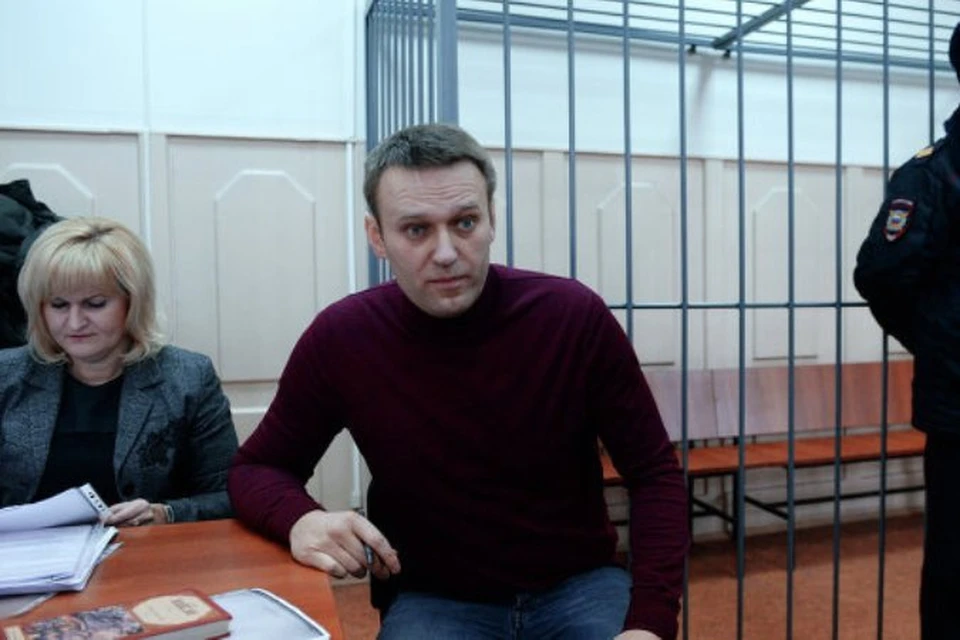 Навального заключили под домашний арест