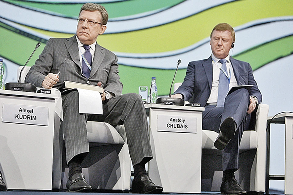 На форуме в Санкт-Петербурге бывшие члены российского правительства поспорили с действующими министрами о том, как надо правильно развивать экономику страны.