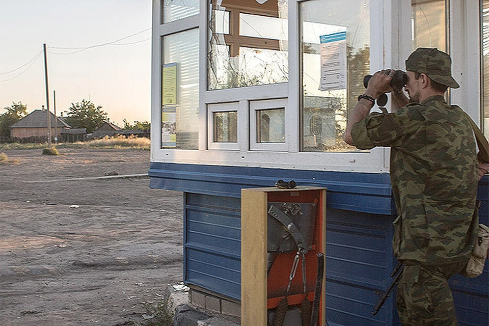 Украинская армия начала штурм поселка Изварино