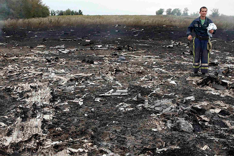 Малайзийский авиалайнер потерпел крушение в Донецкой область 19 июля
