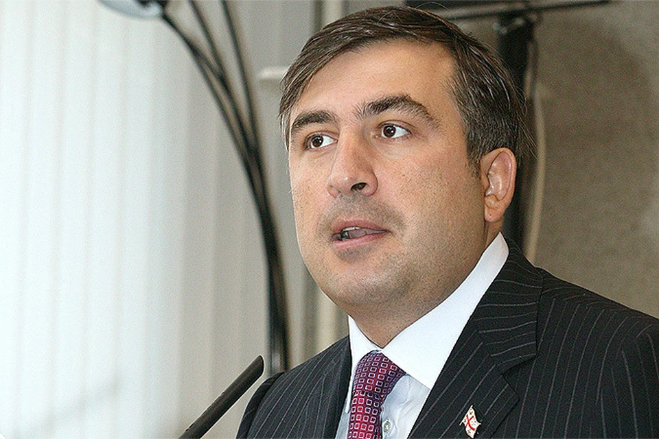 Экс-глава Грузии Михаил Саакашвили вернул правительству семь пиджаков и пальто