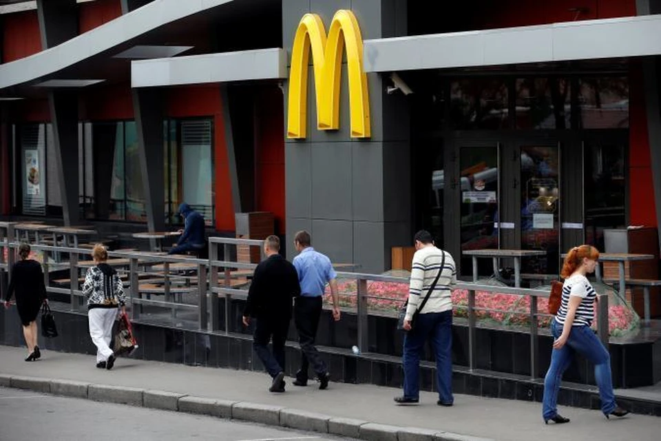 Роспотребнадзор: В пяти московских «Макдональдсах» неправильно хранят продукты