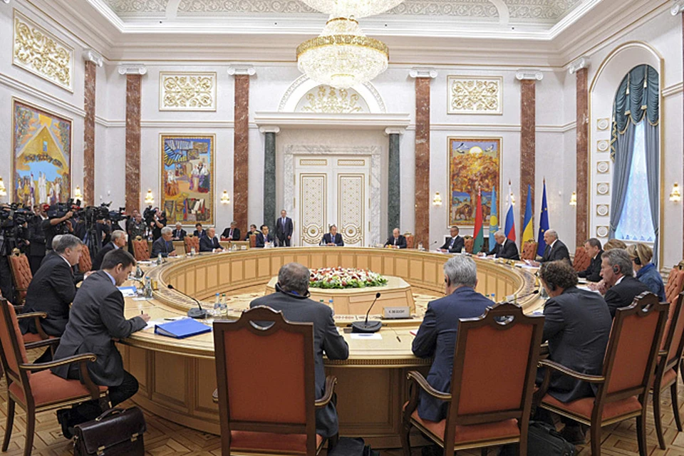 Все согласились с предложением президента Украины о том, чтобы сделать Минск регулярной площадкой для контактной группы по Украине