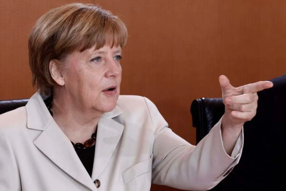Канцлер ФРГ Ангела Меркель предлагает отложить новый пакет санкций.