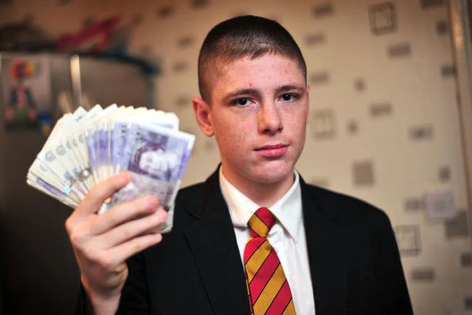 Томми заработал 14 тысяч фунтов, продавая своим приятелям сладости в школе