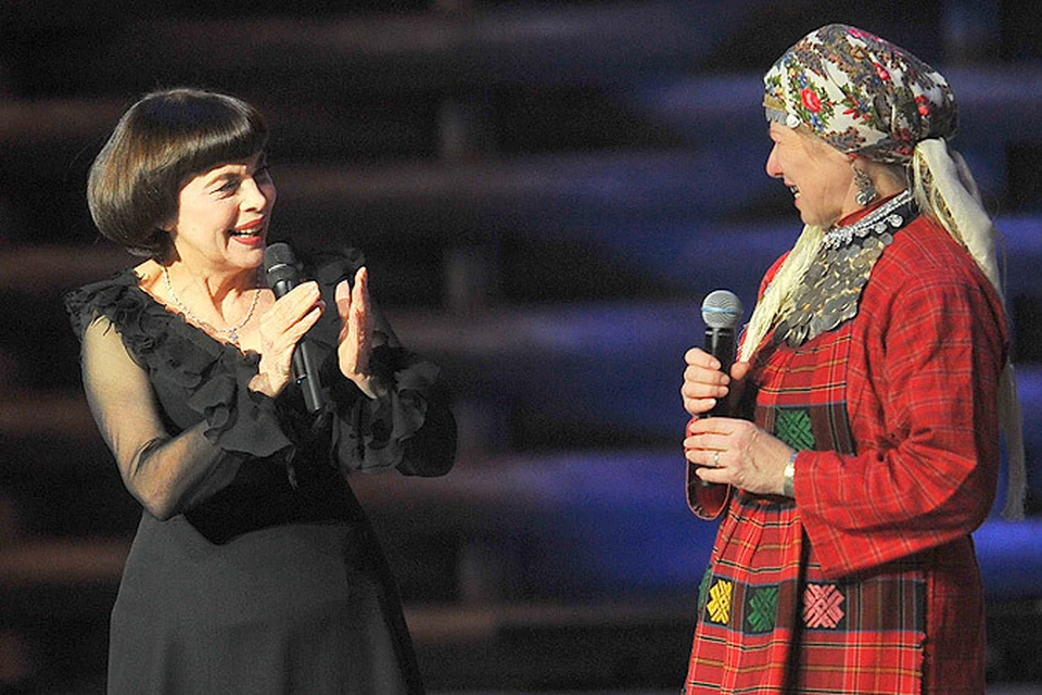 Мирей Матье спела с «Бурановскими бабушками» в Кремле