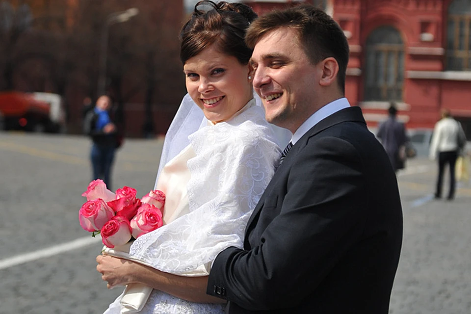 Вступить в брак теперь стоит 350 рублей