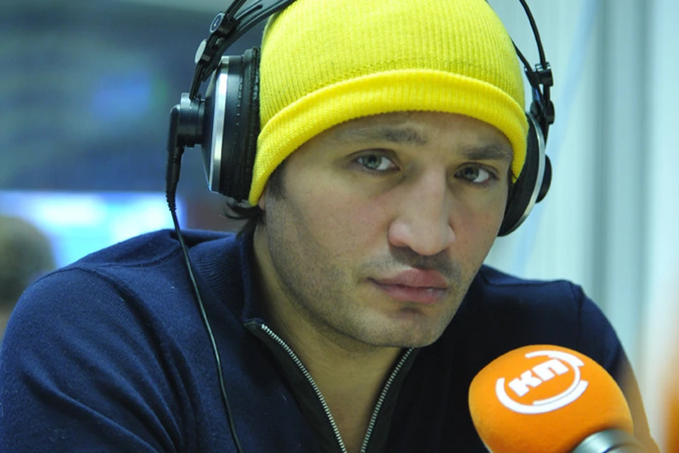 Звезда телепроекта «Дом-2» Рустам Солнцев в телефонном разговоре с журналистом «КП» объяснил, почему не понимает поступок Терехина.