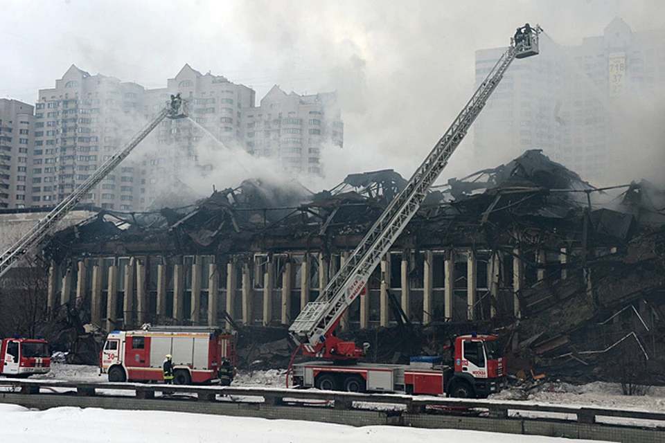 Возгорание было на третьем, последнем, офисном этаже здания