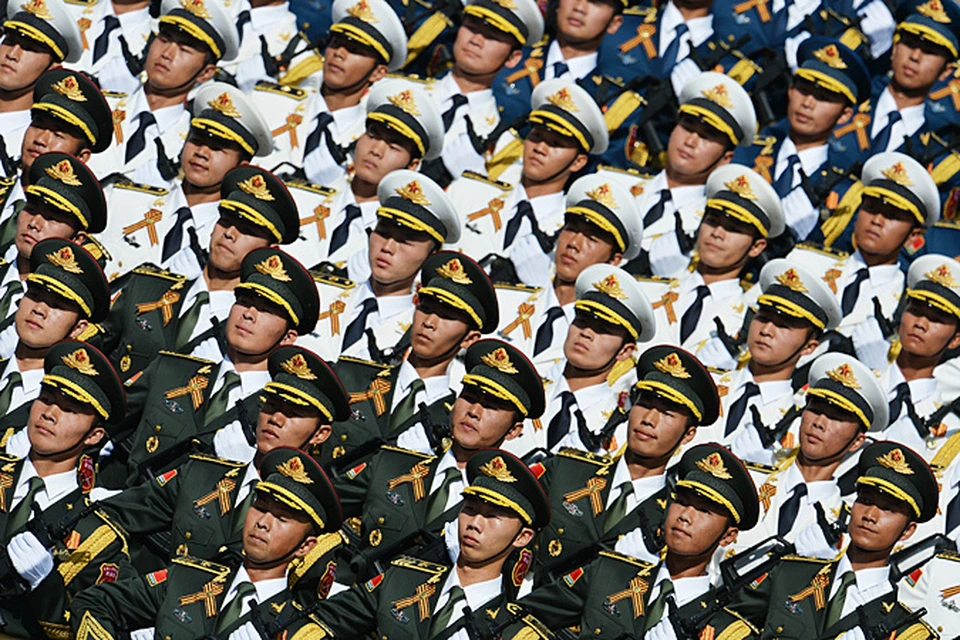 В параде приняли участие представители народно-освободительной армии Китая