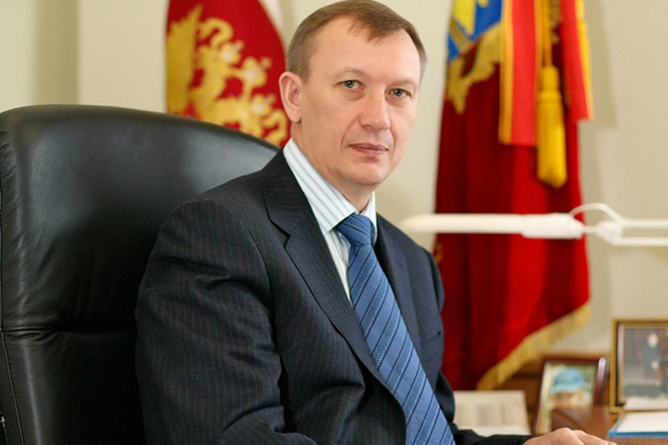 Экс-губернатору Николаю Денину предъявили обвинение в злоупотреблении должностными полномочиями.