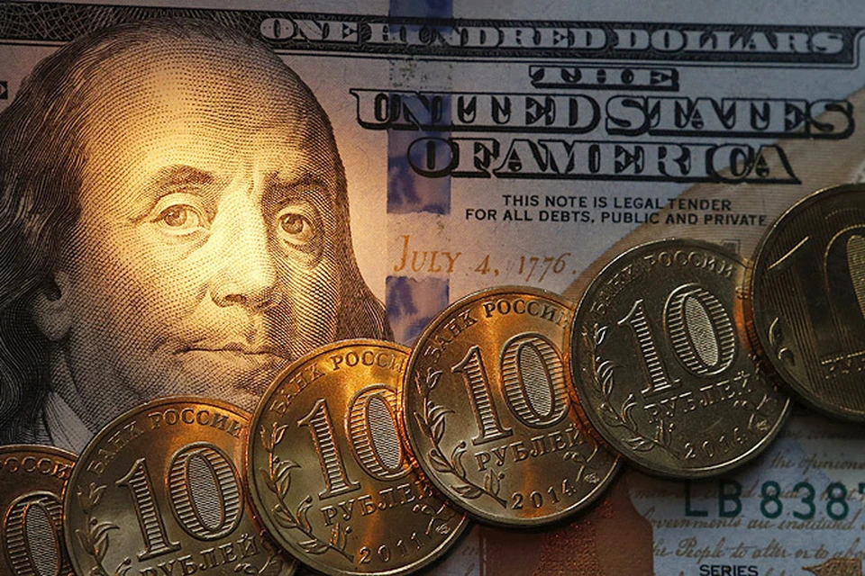Курс доллара всю неделю колебался в диапазоне 49-50 рублей.