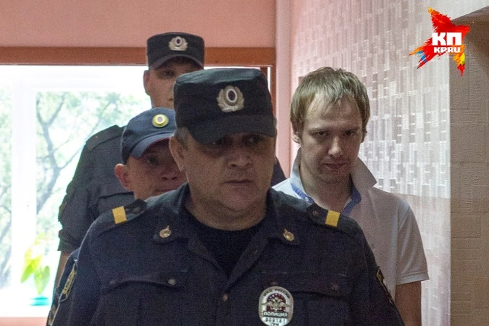 Сосед убитой Андрей Серебренников указал место, где спрятал тело.