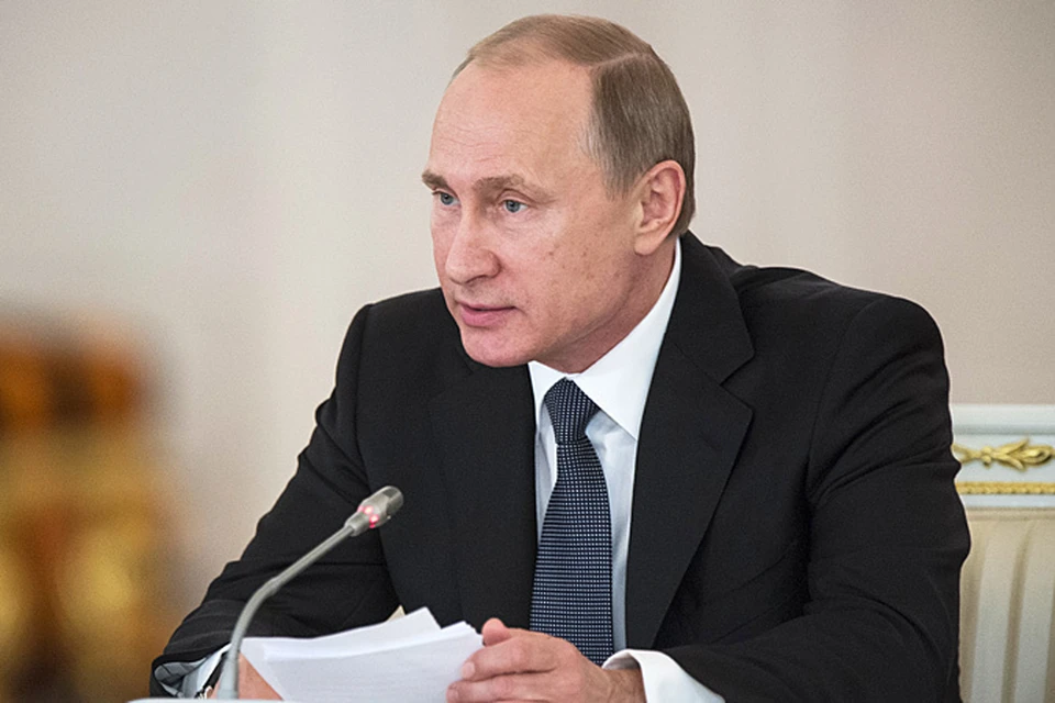 Владимир Путин подписал ФЗ о введении уголовной ответственности за кражу данных банковских карт