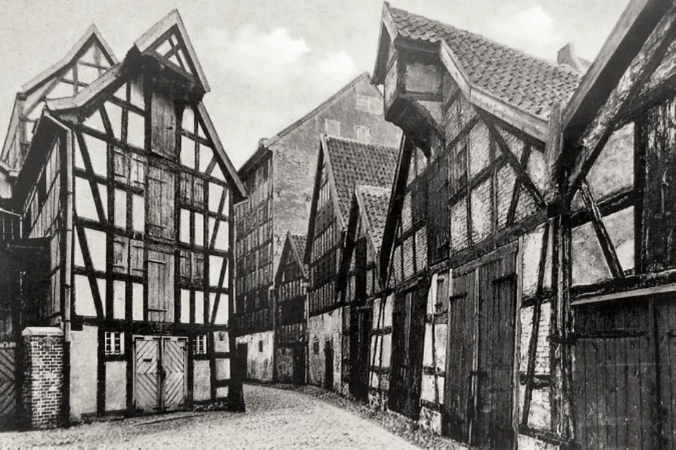Центр Кёнигсберга XVIII века состоял преимущественно из небольших фахверковых домов. На фото - район Ластади.