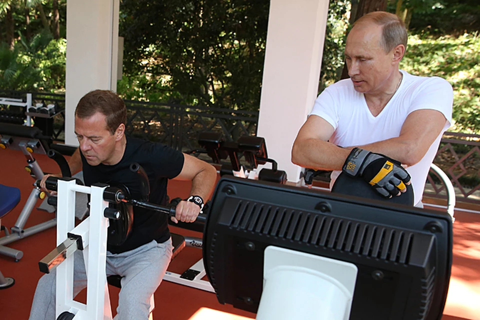 Владимир Путин и Дмитрий Медведев утром в воскресенье решили провести совместную тренировку