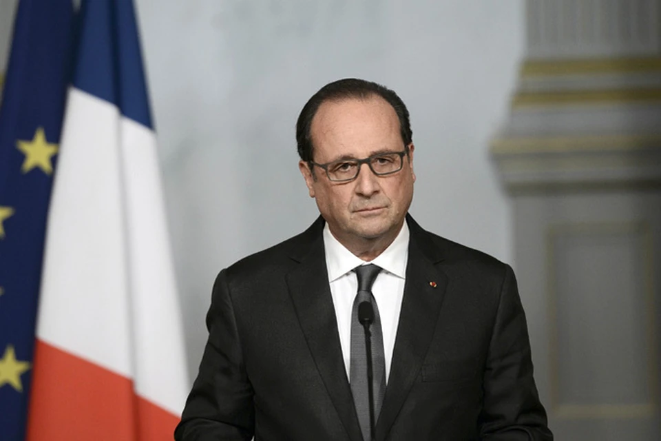 Франсуа Олланд хочет продлить срок действия режима чрезвычайного положения в стране до трех месяцев