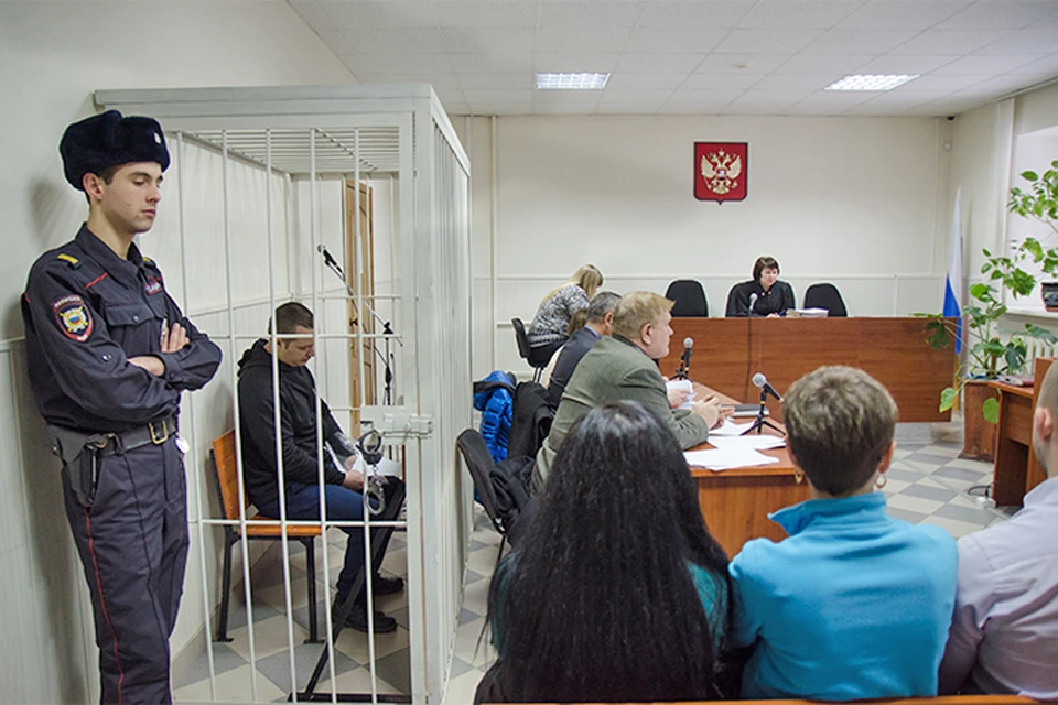 В суде Волжского района Самарской области продолжаются слушания по делу о смерти 26-летнего Ильи Саенкова