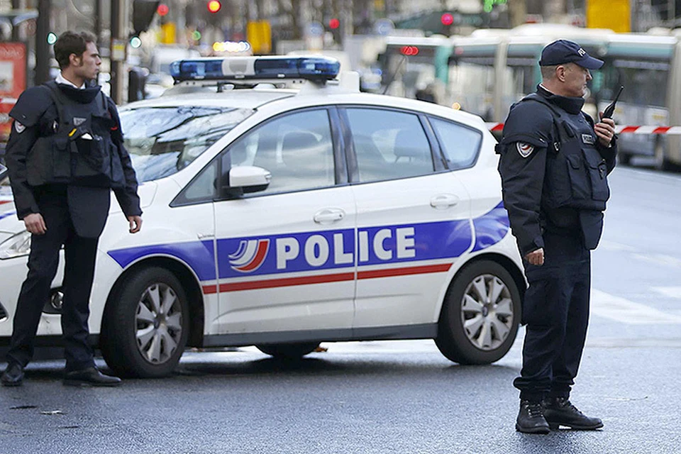 Полицейские Парижа застрелили курда с ножом