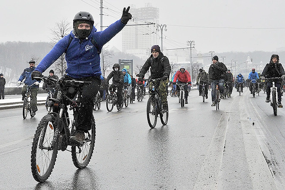 В Москве зимний велопарад собрал 5 тысяч человек