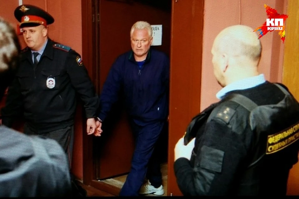Владимир Долгополов до сих пор утверждает, что он и пальцем не тронул жену.