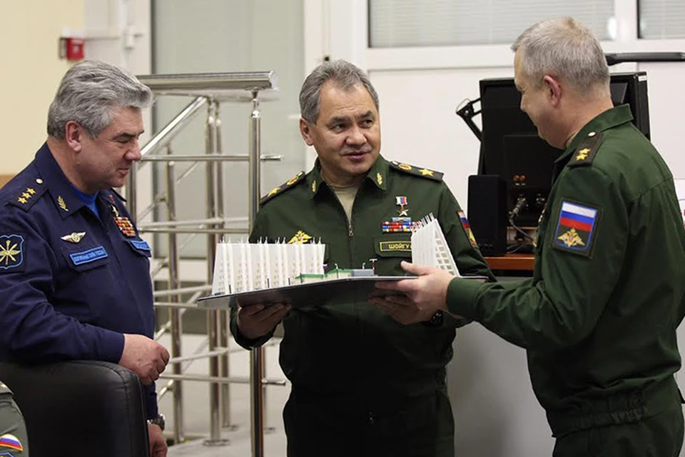 Сергей Шойгу в рамках рабочей поездки в войска Центрального военного округа проверил организацию несения боевого дежурства