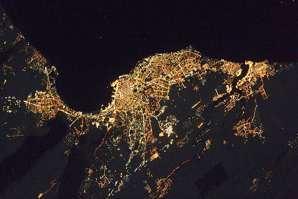 Российский космонавт Сергей Волков опубликовал на своей страничке «Вконтакте» сделанную с орбиты фотографию ночной Одессы