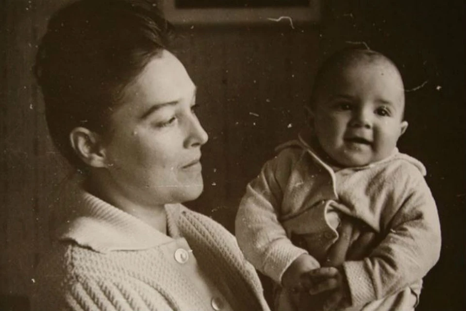 Фото: Александра Завьялова с сыном (из личного архива)