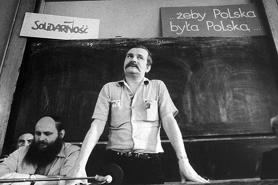Лидер движения "Солидарность" Лех Валенса во время выступления в Люблинском университете, 1981 год.  /Фотохроника ТАСС/