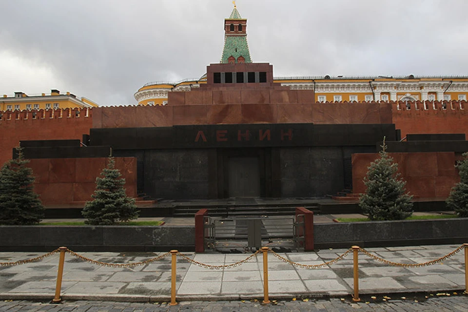 Тело советского политического деятеля до сих пор остается в Мавзолее Московского Кремля