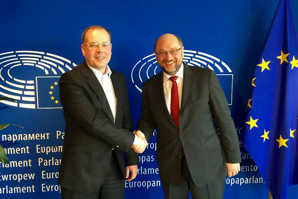 Депутат Европарламента Андрей Мамыкин и президент Европейского парламента Мартин Шульце. Фото: «КП» - в Северной Европе»