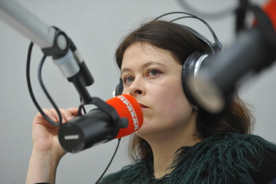 Наш обозреватель Ульяна Скойбеда рассказала в эфире Радио «Комсомольская правда», как нашла тайный дневник киевлянки, которая ведет хронологию смутного времени