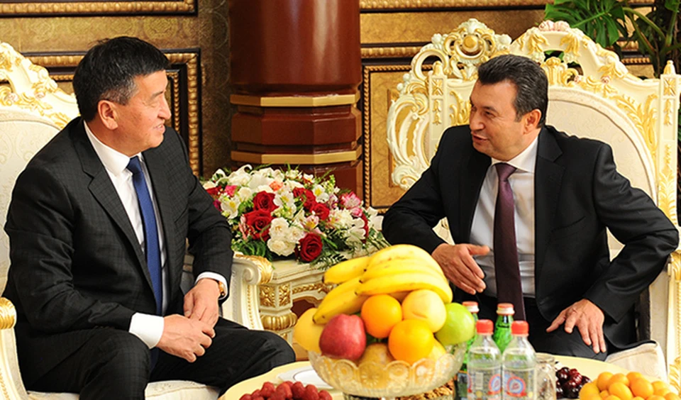С таджикским коллегой премьер-министр Кыргызстана обсудил вопросы сотрудничества. Перспективы радужные, соглашаются оба.