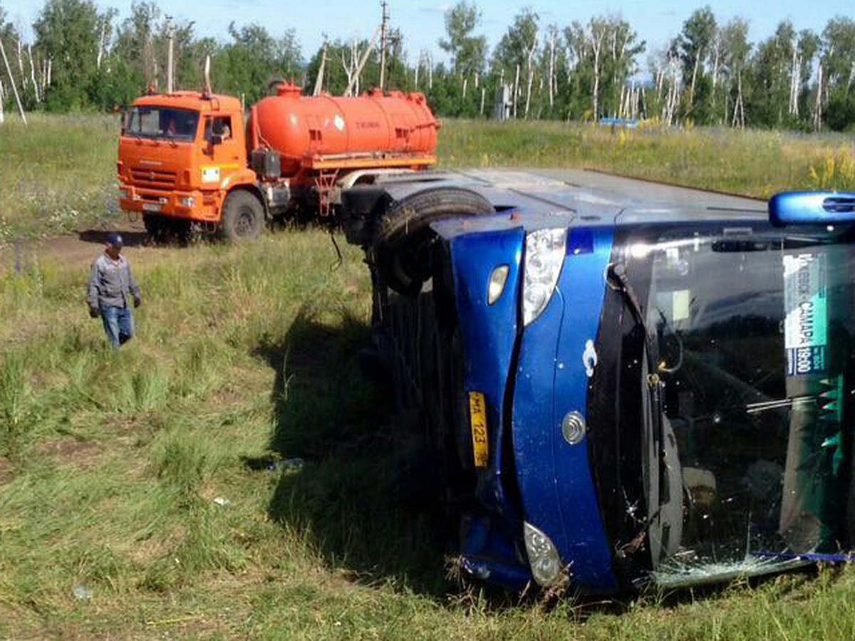 Ижевчанка о ДТП в Татарстане: Из перевернувшегося автобуса мы выбирались  сами - KP.RU