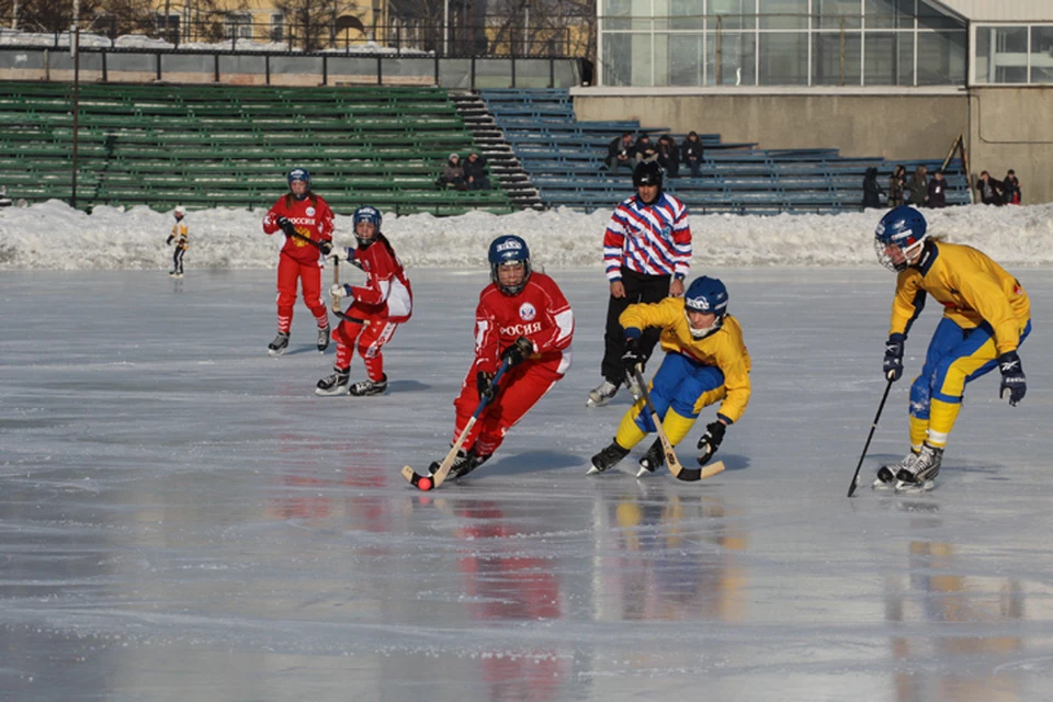 Чемпионат мира по хоккею с мячом среди девушек пройдет в Иркутске с 22 по 26 февраля 2017 года