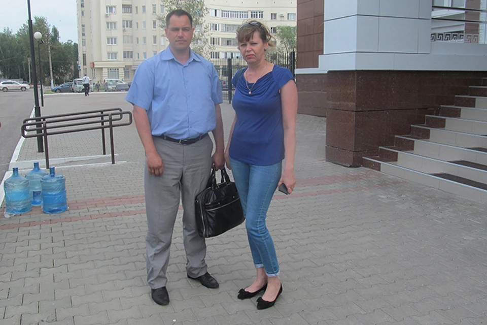 Лариса Сорокина и ее адвокат Игорь Густов
