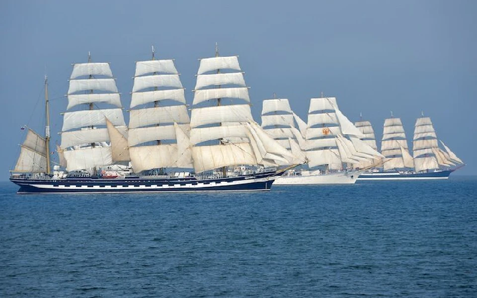 В Черноморской регате больших парусников участвует больше 20 судов. Фото: Александр Львов.