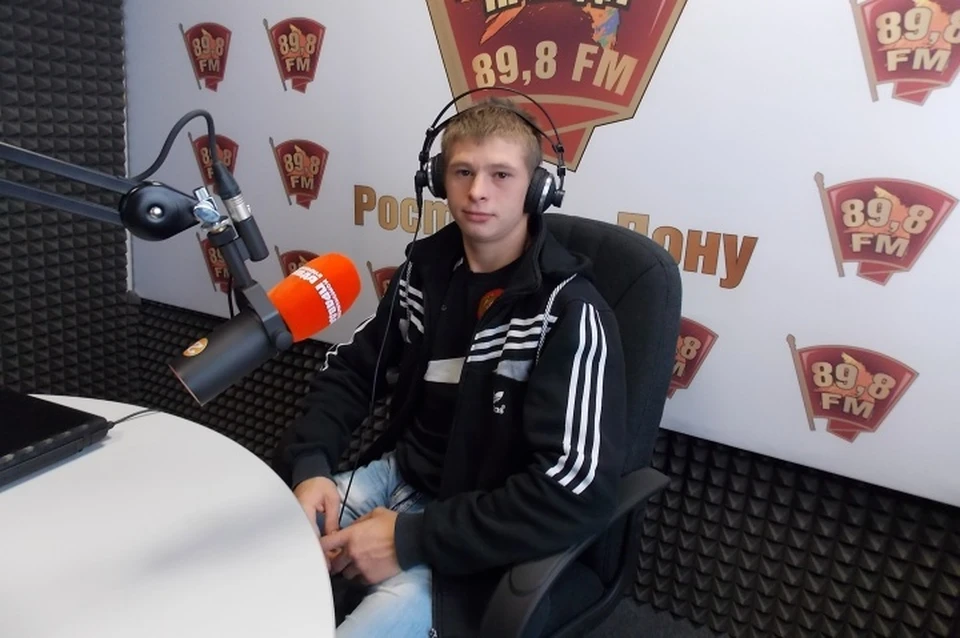 Василий впервые в жизни побывал в студии радио.