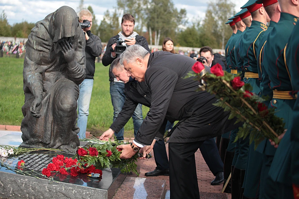 В мероприятии, организованном Минобороны России и общественной организацией "Боевое братство", приняли участие более 200 родственников погибших военнослужащих