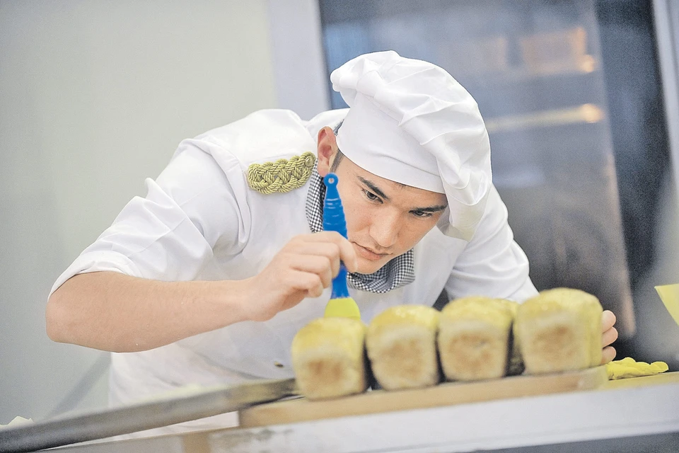 Для состоятельной публики пекари качественный хлеб делать готовы, но стоимость его далеко не 25 рублей. Фото: Алексей БОБРОВ