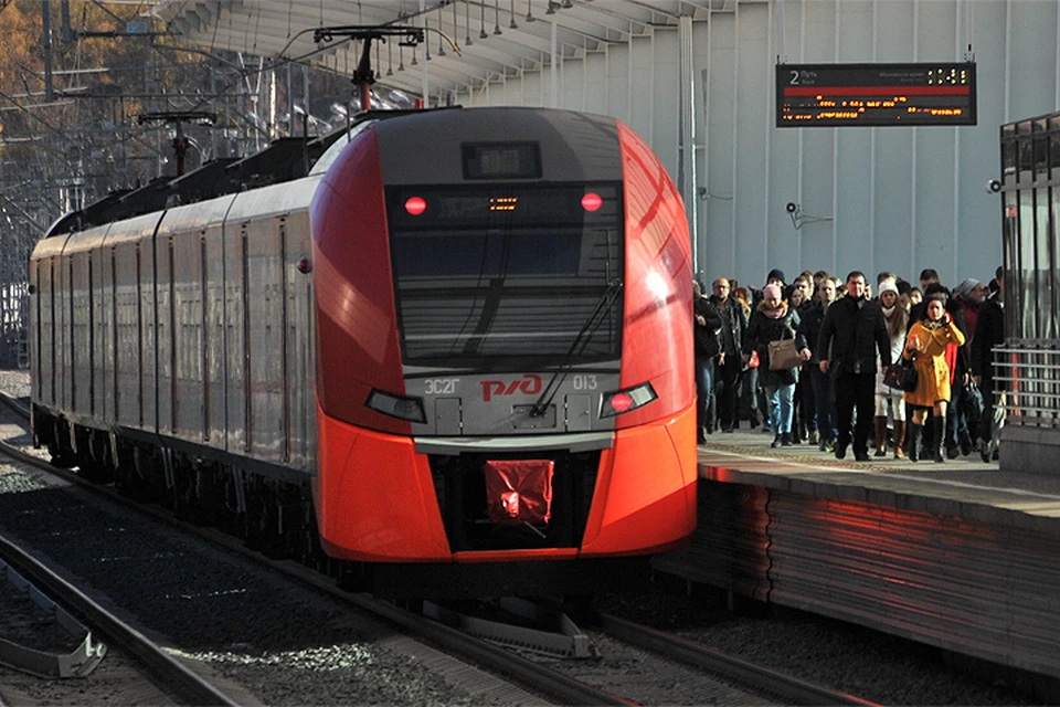 Поезд "Ласточка" на одной из станций МЦК.