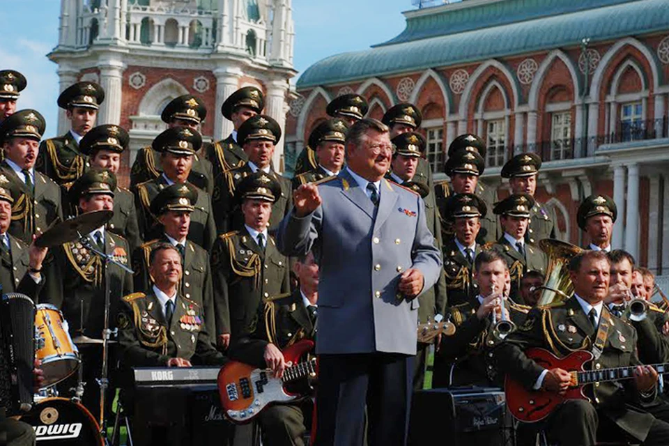 Ансамбль войск национальной гвардии России и его руководитель, генерал Виктор Елисеев