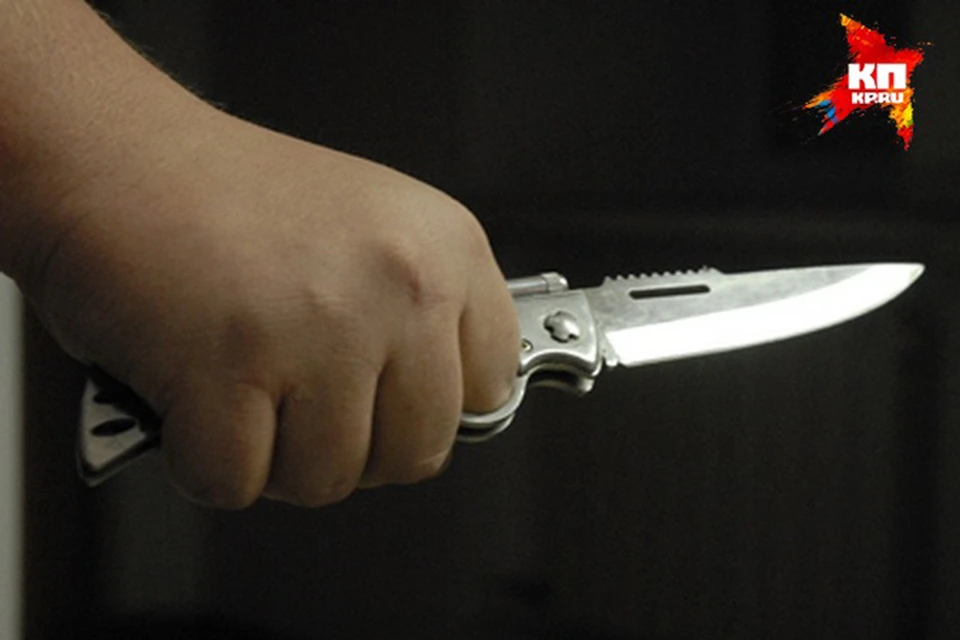 В Хабаровском крае автоугонщик напал с ножом на полицейского