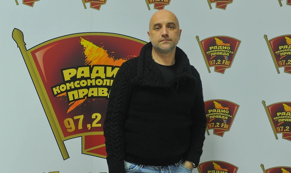 Известный писатель пришел подвести политические и культурные итоги года в эфир Радио «Комсомольская правда».