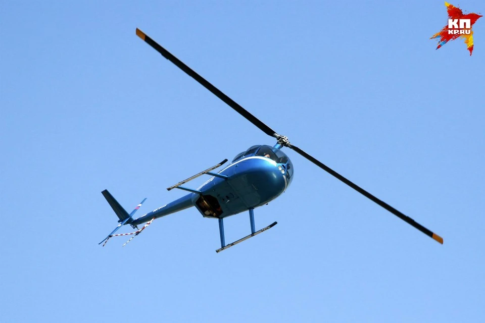 На борту вертолета "Робинсон R66" находилось пять человек – пилот и четверо пассажиров